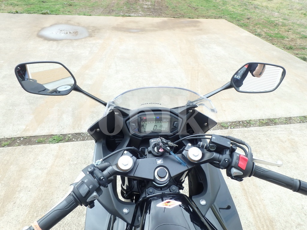 Купить мотоцикл Honda CBR400R 2013 фото 18